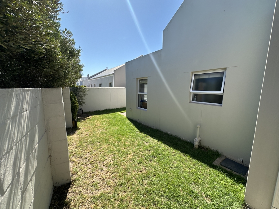 2 Bedroom Property for Sale in Laguna Western Cape